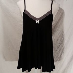 Between the Sheets sz s black chemise like new